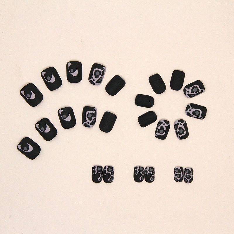 False nails with glue Bananahall W368 Leopard 24 pcs (A9672)